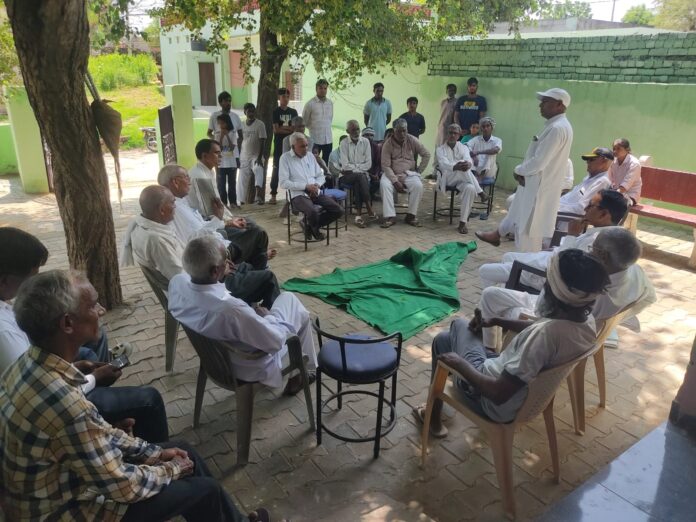 Members of Dr. Bhimrao Ambedkar Committee held meetings in three villages of the town and made the people of the society aware.