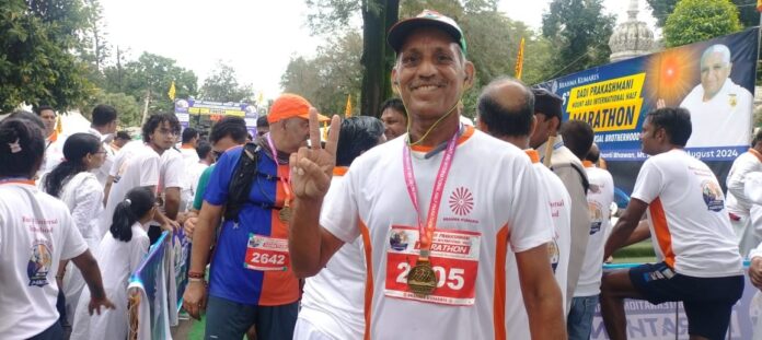 International runner Balkishan Dwarka participated in 21 km marathon.