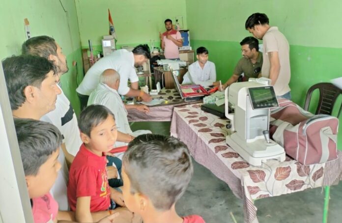 Model Dadri District Banao Organization organized blood donation and medical camp