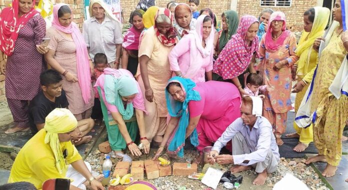 Construction of Nagar Kheda started after worship in Indira Vihar Colony.