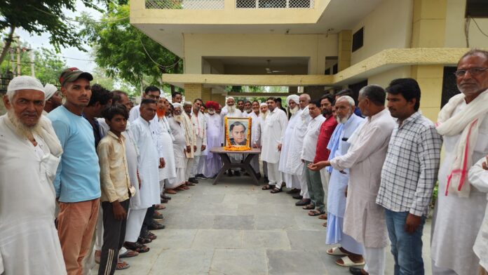 Congressmen remember Rajiv Gandhi on his birth anniversary