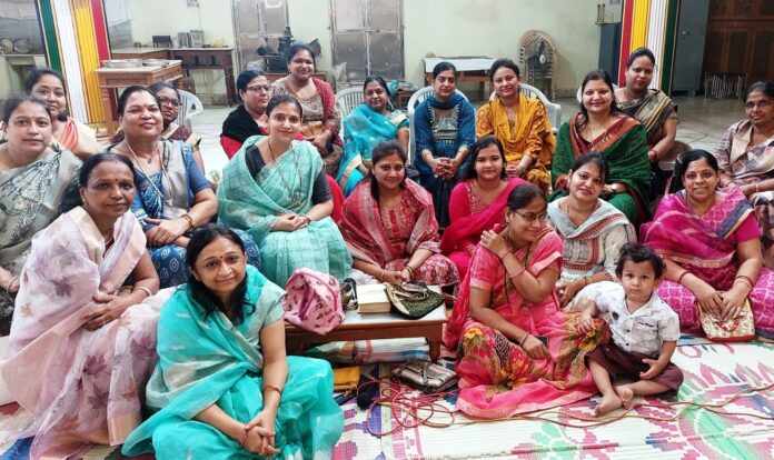 Preeti Jain awarded in Mahila Jain Milan Trishala Committee meeting