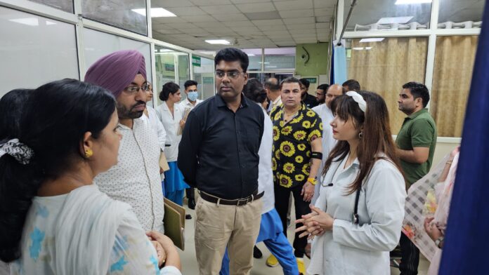 The rejuvenation team inspected the arrangements of the civil hospital