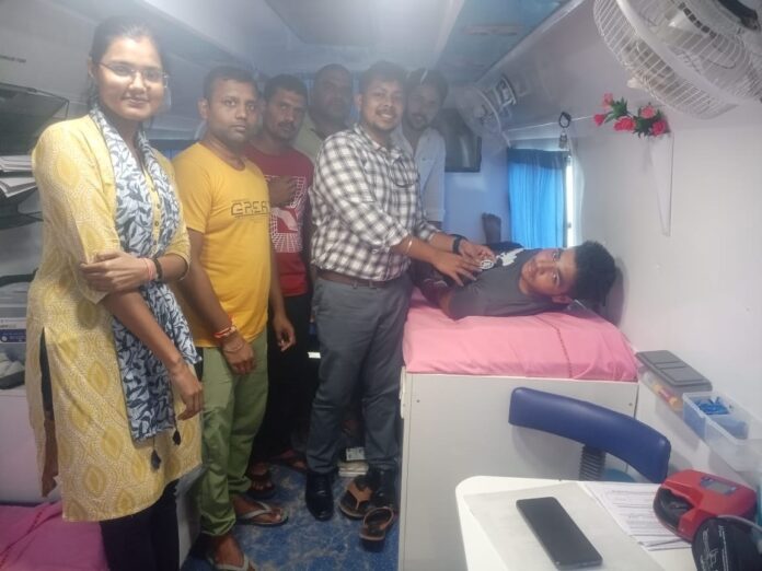 Model Dadri District Banao Organization organized blood donation and medical camps