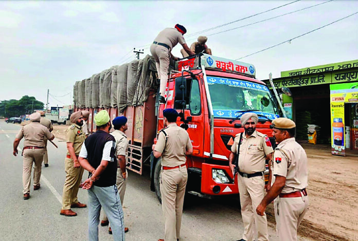 स्वतंत्रता दिवस को लेकर चलाया चेकिंग अभियान