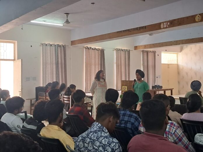 Guest lecture organized on language proficiency in AIMT