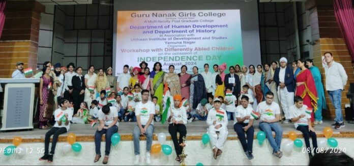 Workshop organized on the occasion of Independence Day at Guru Nanak Girls College