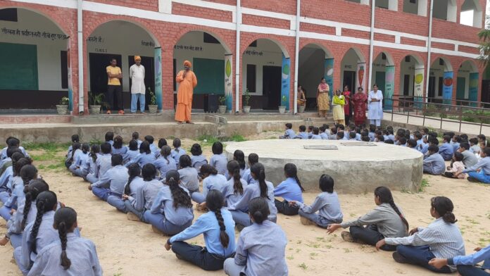 Serving parents is the best service: Swami Sachchidanand