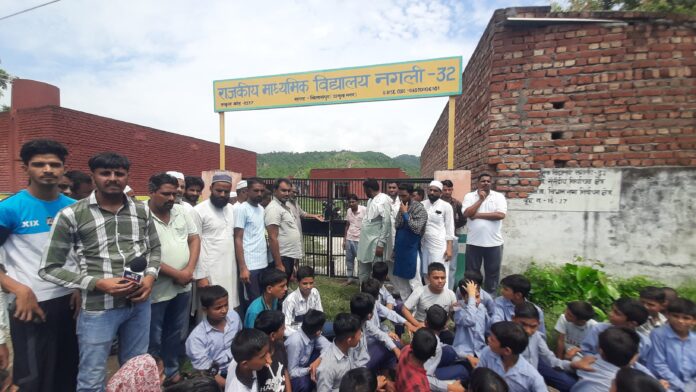 Angry villagers locked the government school due to lack of teachers