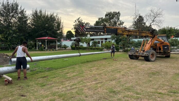 Work is in full swing to install 108 feet high national flag by MP Naveen Jindal