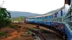 Indian Railways : 9 राज्य और 4189 किमी का सफर, देश की सबसे लंबी दूरी की ट्रेन का पूरा रूट जानिएस्टेशनों पर स्टॉपेज लेकर करती है 9 राज्यों का सफर, ये है देश की सबसे लंबी दूरी की ट्रेन