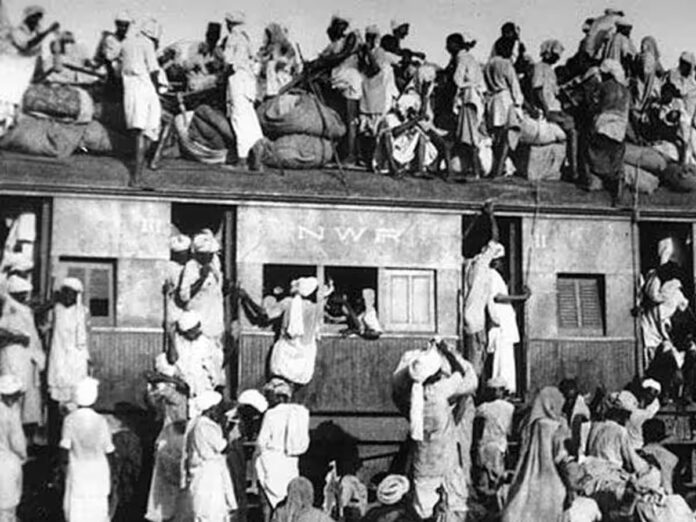 India Pakistan Partition :जमीन के साथ रेलवे का भी हुआ था बंटवारा, जानिए पाकिस्तान के हिस्से गई कितनी रेल लाइन