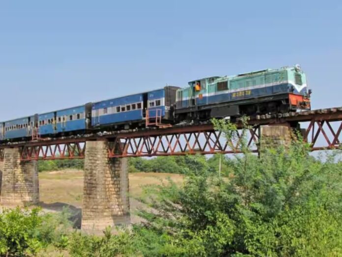 Shakuntala Railway Track : भारत की आजादी के बाद भी अंग्रेजों के 'कब्जे' में है ये रेलवे ट्रैक, हर साल देने पड़ते हैं रॉयल्टी के करोड़ों रुपये