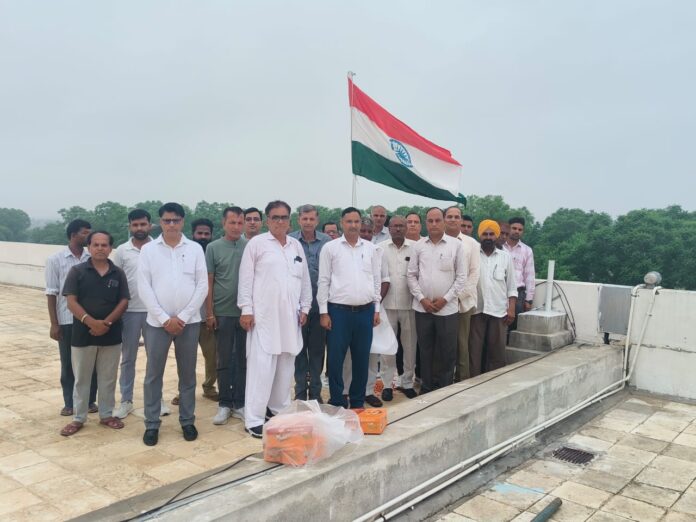 Surendra Singh Traffic Manager hoisted the tricolor on 78th Independence Day