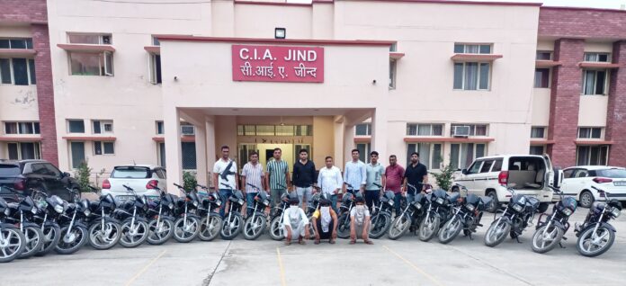 CIA staff arrested three members of a motorcycle thief gang