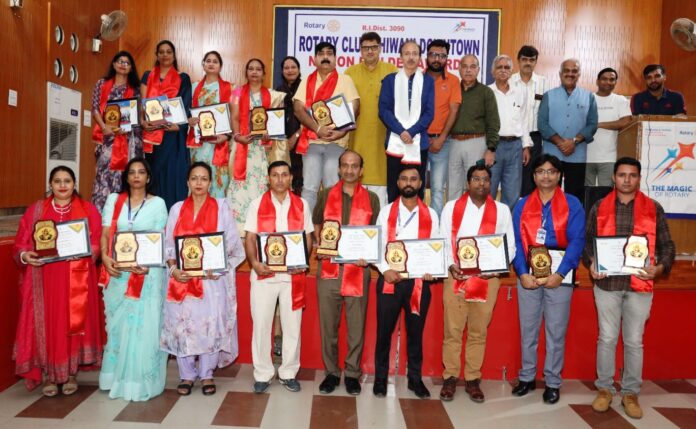 Rotary Club Bhiwani Downtown honored teachers