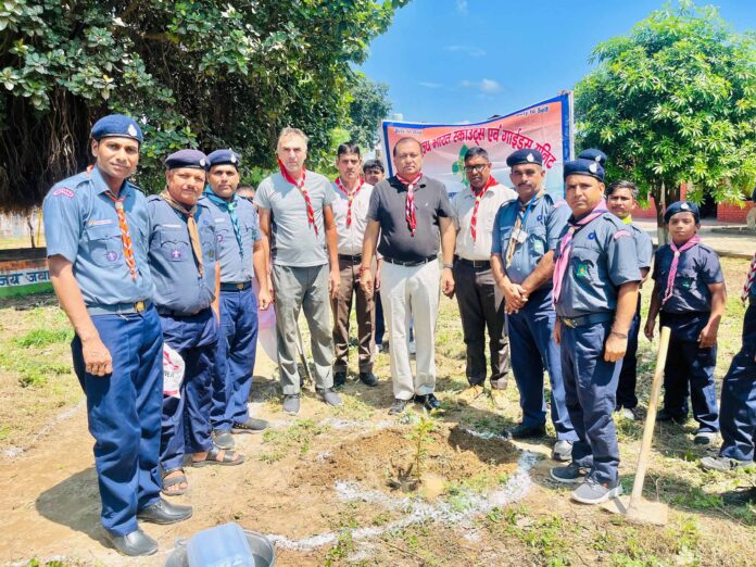 To save the environment, definitely plant a tree in the name of your mother: Manoj Kumar