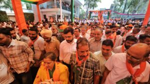 BJP Candidate Shakti Rani Sharma Filed Nomination : रोड शो में दिखी भाजपा की शक्ति, उमड़े जन सैलाब में दिखा जनता का आशीर्वाद