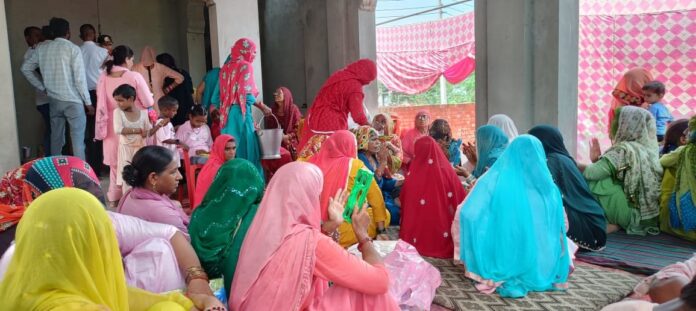 Annual Bhandara organized in Dadi Sati temple, hundreds of devotees tasted Prasad in Bhandara.