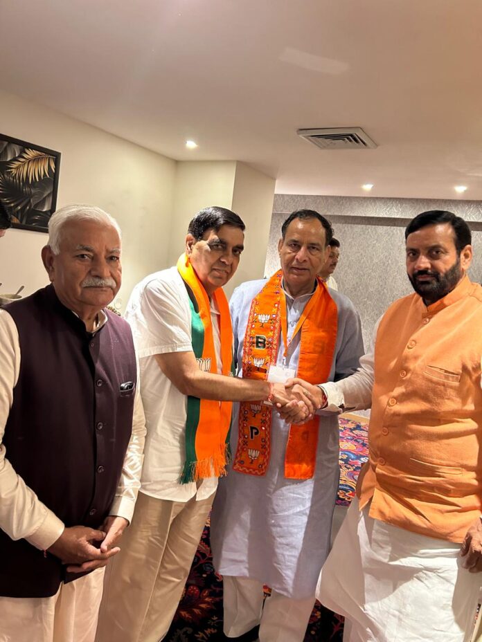 Randhir Chaudhary left Aam Aadmi Party and joined BJP