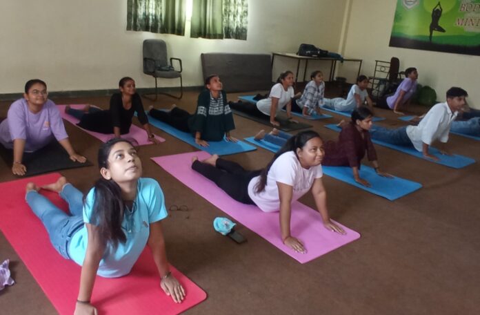 I.B. Yoga session organized by Biology Association in college