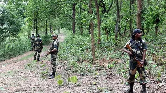 Chhattisgarh Encounter सुकमा जिले में नक्सलियों के साथ मुठभेड़,