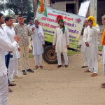 Listen to the voters of Gram Swaraj Kisan Morcha. Villagers strongly welcomed the bullock cart.