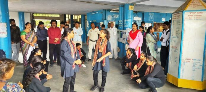 Oath administered to exercise one's right to vote without any inducement or pressure.