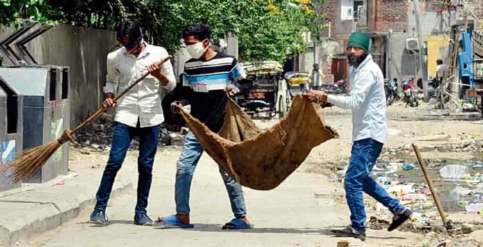 हरियाणा में सरकारी नौकरी के लिए सफाई कर्मचारी भर्ती में उच्च शिक्षित युवाओं ने किए आवेदन