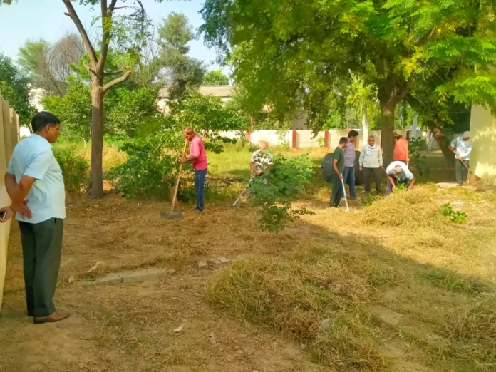 cleanliness drive in the police line