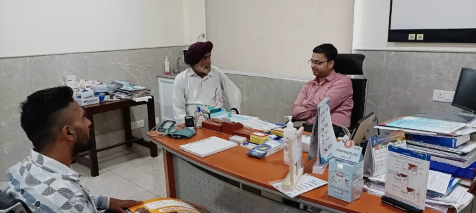 People were made aware about kidney and urinary diseases in Aadesh Hospital