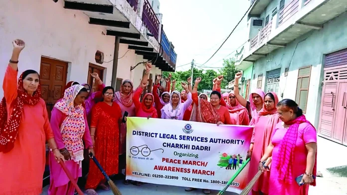 Anganwadi workers took out awareness rally