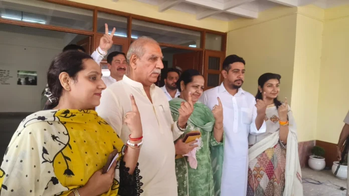 Congress candidate Ashok Arora voted from Thanesar.