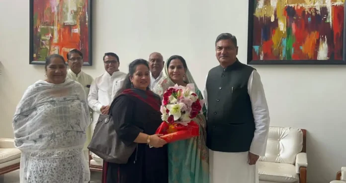 District Nuh (Mewat) happy with Aarti Rao getting ministerial post in newly formed Nayab government, met and congratulated her.