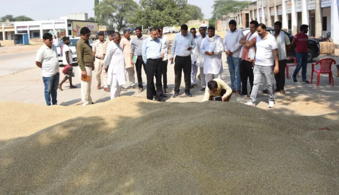 Farmers coming to the grain market to sell their crops should not face any inconvenience Deputy Commissioner