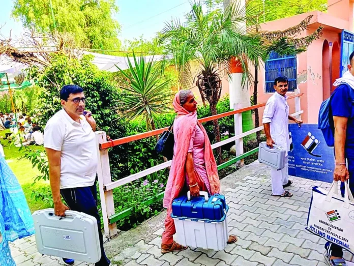 For the first time, women also got involved in voting duty, emphasis will be on the leaders of all parties to increase the voting percentage. Polling parties reached the polling stations, villagers gave grand welcome.