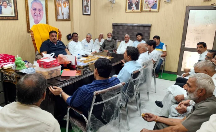 Lakhan Singla held booth discussion with workers