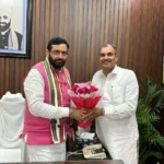 Newly elected MLA Umed Patuwas met acting CM Naib Singh Saini.