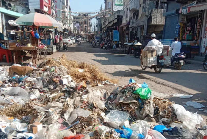 Piles of garbage are posing a challenge for cleanliness, air is being polluted by burning a lot of garbage