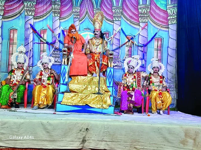 Shri Ram's birth incident was depicted graphically by staging Shri Ram Leela.