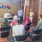 The Superintendent of Police heard the complaints of the people in the Mahindergarh office