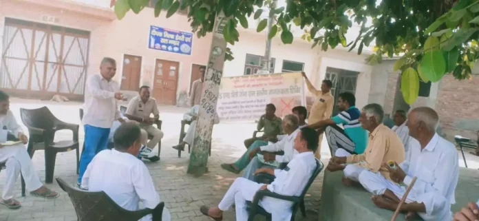 Subject expert Dr Rameshwar Das gave information about crop residue management to the villagers