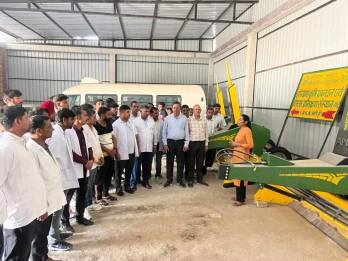 Information about agricultural equipment was given to the trainees in Hameti