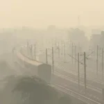 Delhi Weather Update: दिल्ली में बढ़ने लगा प्रदूषण का स्तर, बहुत खराब श्रेणी में पहुंचा एक्यूआई