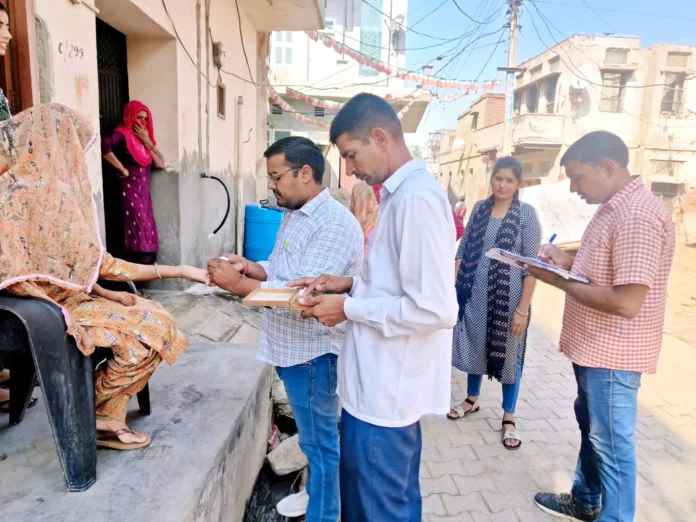 Health workers conducted rapid fever mass survey in Igrah