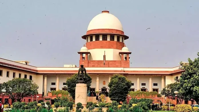 Supreme Court: अवैध मंदिर बना हो या दरगाह, सार्वजनिक सुरक्षा के लिए हटाना जरूरी