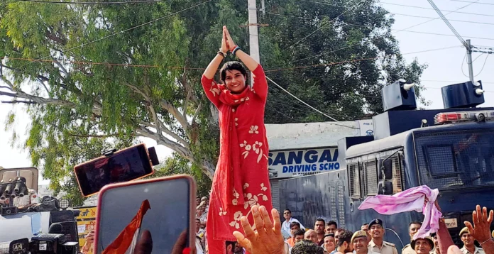 Wrestler Vinesh Phogat won from Julana