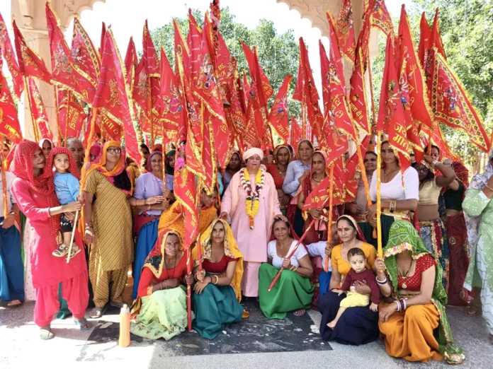 Devotees took out a flag procession at Mata Bhura Bhavani temple