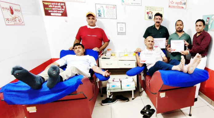 14 youth donated blood to help 3 dengue patients