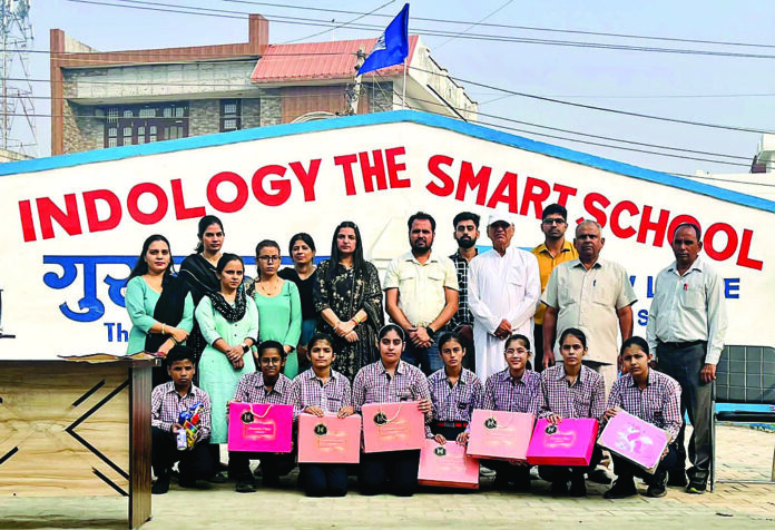 A spiritual seminar was organized at the Indology School in Seekk